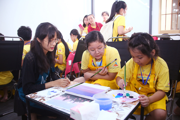 Suri-Thanh-Van-1