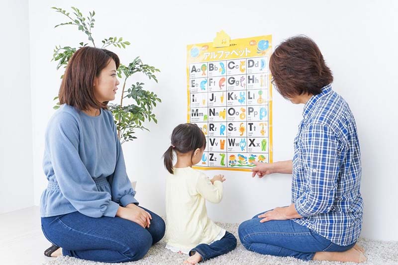 Ưu tiên những chủ đề đơn giản, thân thuộc với bé