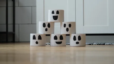 Trò chơi “Ghost bowling”