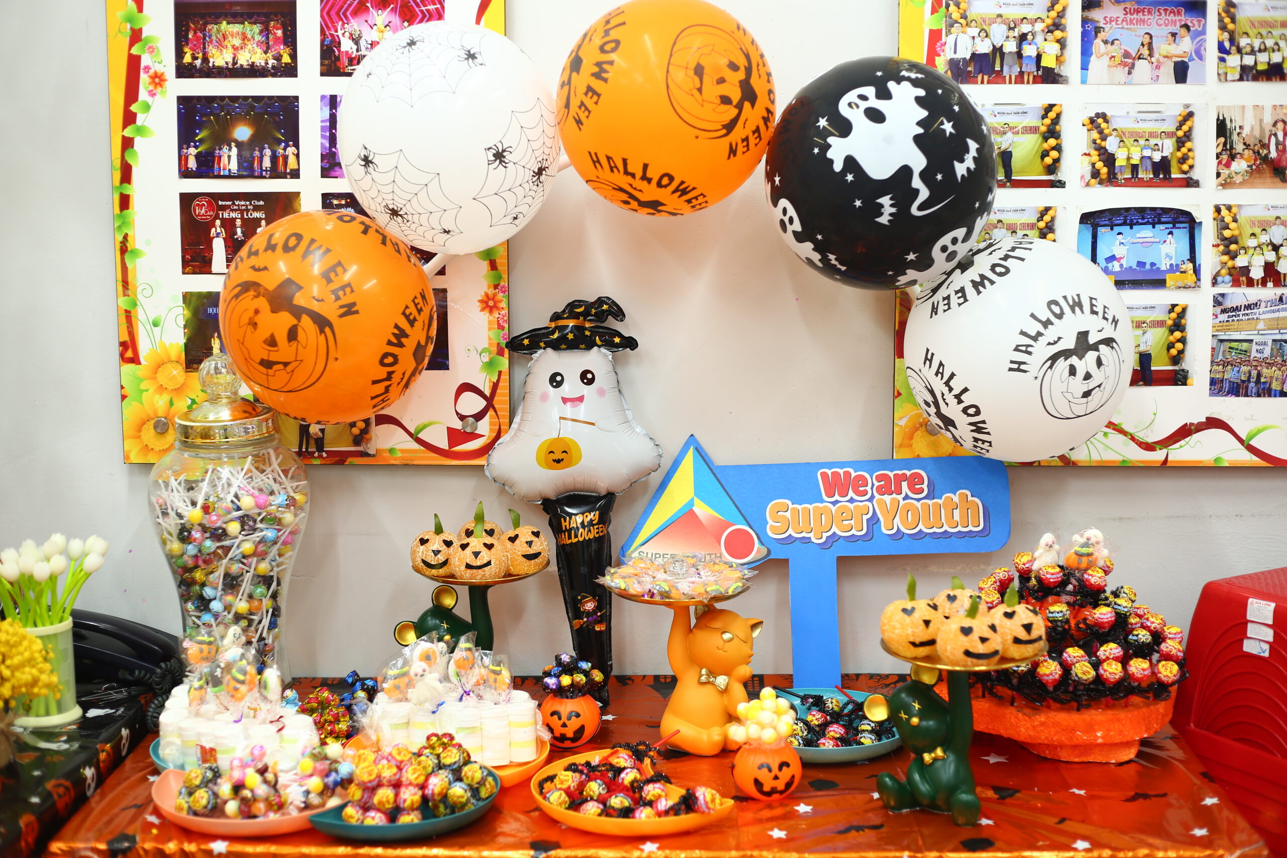 Halloween đầy kẹo