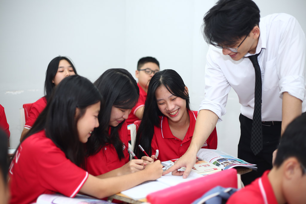 Review Anh Ngữ Luân Đôn