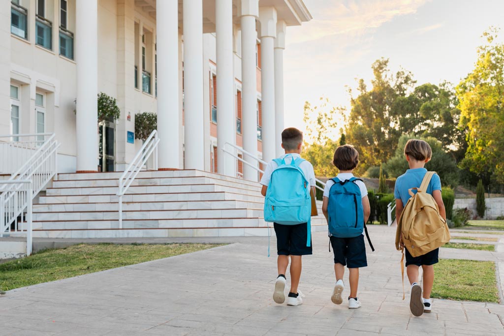 Các từ vựng chủ đề trường học khác