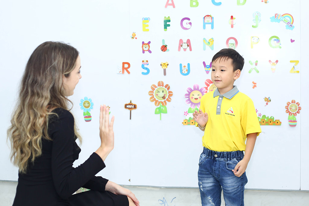 Bé nhận được những lợi ích vượt trội nào khi học LLC88.com đặc quyền hội viên vip từ 4 tuổi?