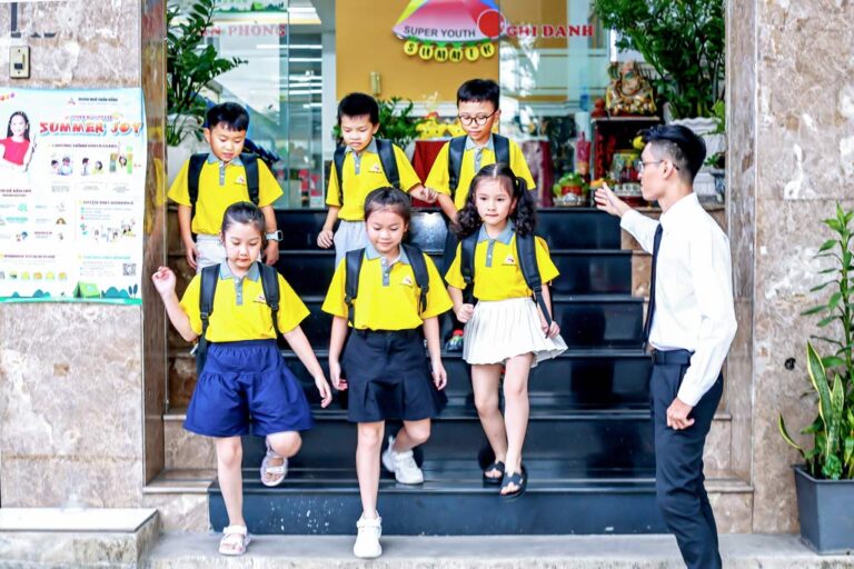 Anh chị em ơi hãy tải LC88 ngay Lc88 nhà cái phường Hoà Bình