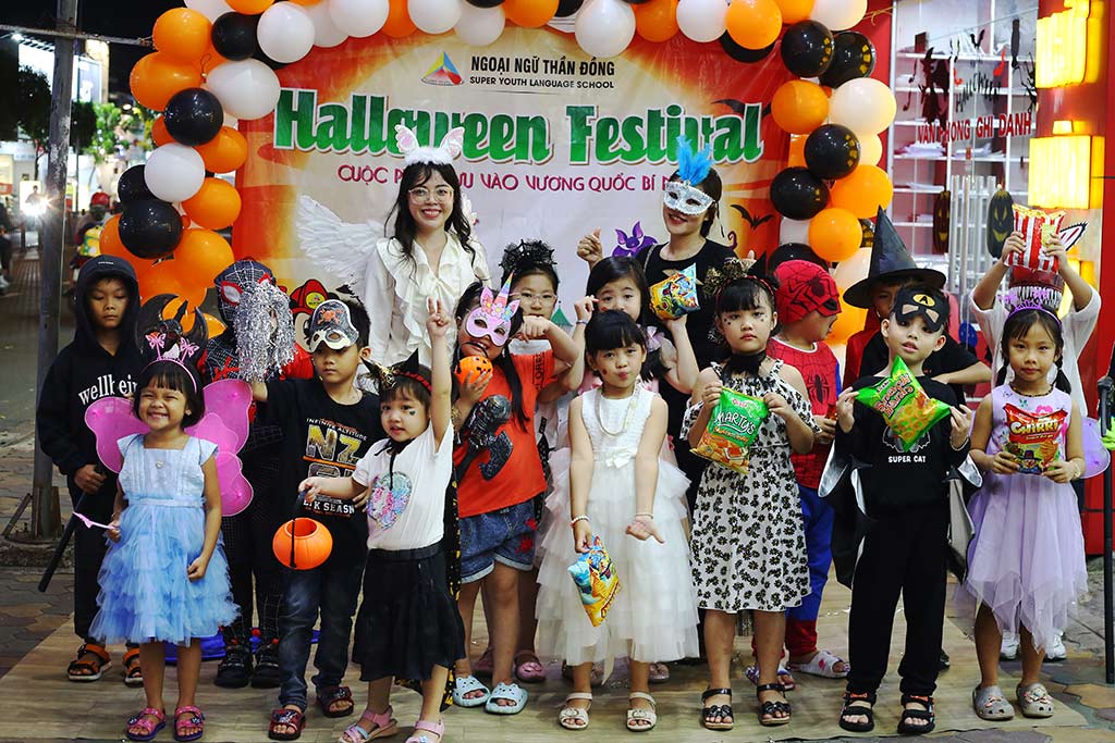 Học LLC88.com đặc quyền hội viên vip qua trải nghiệm Halloween tại LC 88 Nhà Cái
