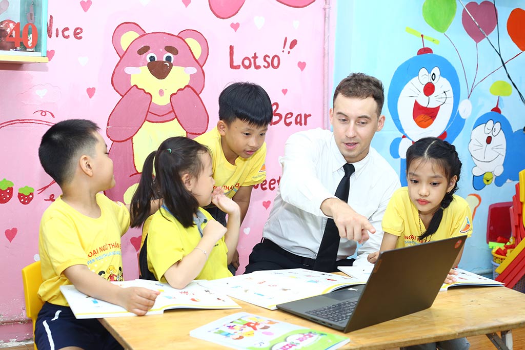 Anh chị em ơi hãy tải LC88 ngay Lc88 nhà cái đồng hành cùng con trong "môi trường bứt phá" như thế nào?