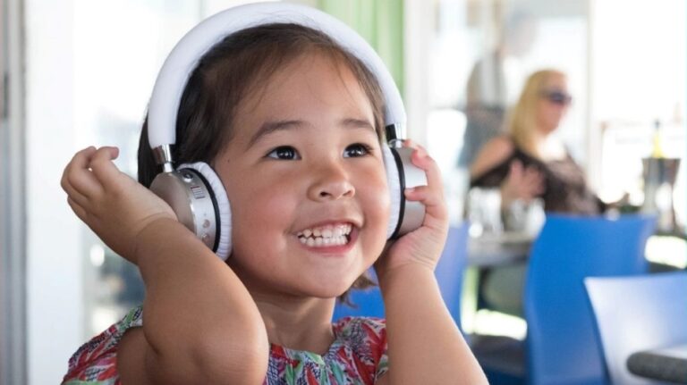 Cách cải thiện kỹ năng nghe LLC88.com đặc quyền hội viên vip cho trẻ 3–14 tuổi